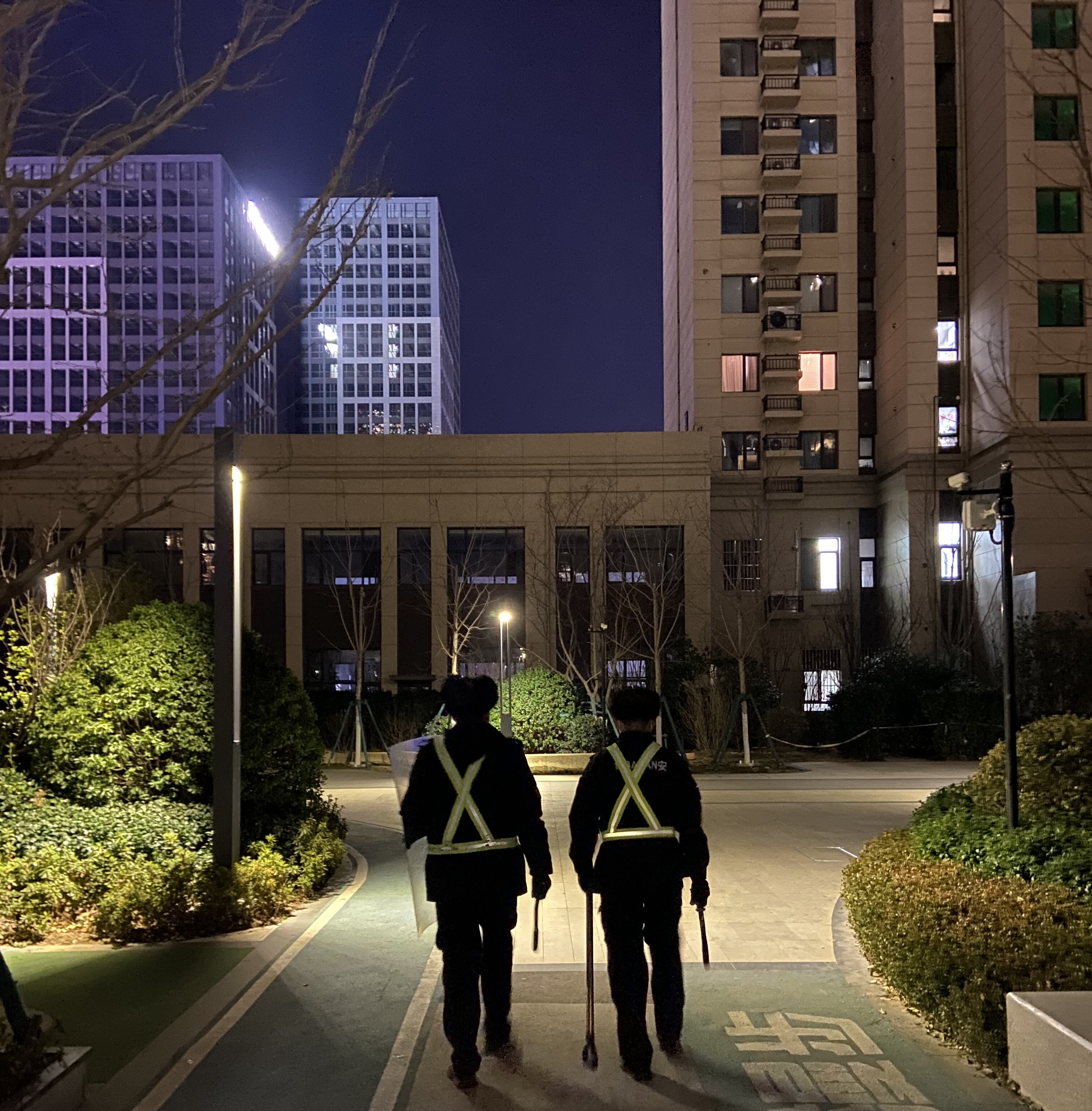 巡邏無小事......(圖2)